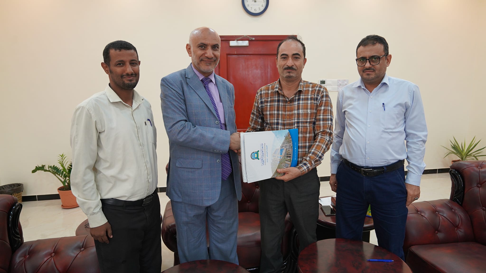 President of Saba University visits the main center of the University of Science and Technology - Aden